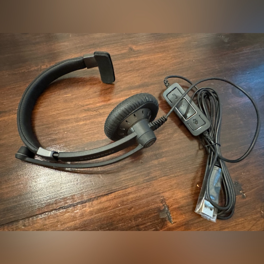Sennheiser SC 40 USB MS Headset - Picture 2 of 4